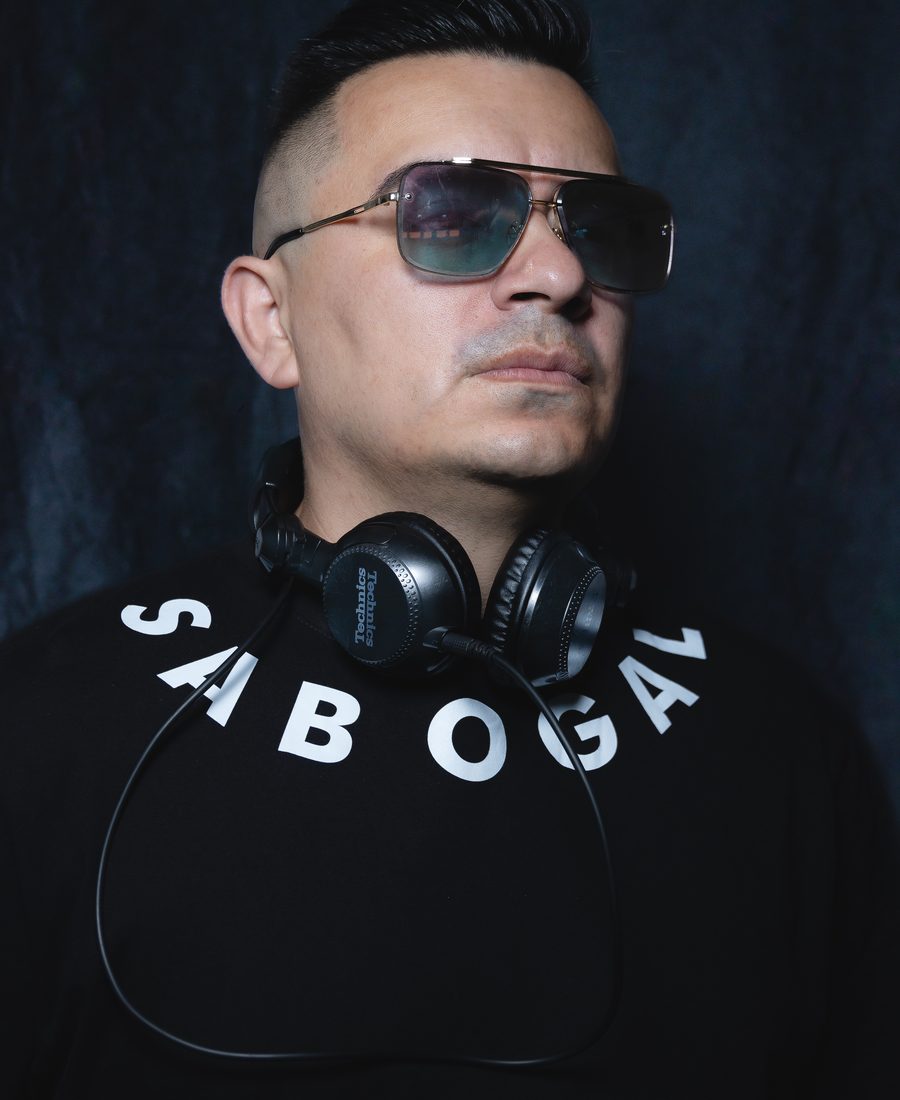 DJ Leonardo Sabogal foto promocional
