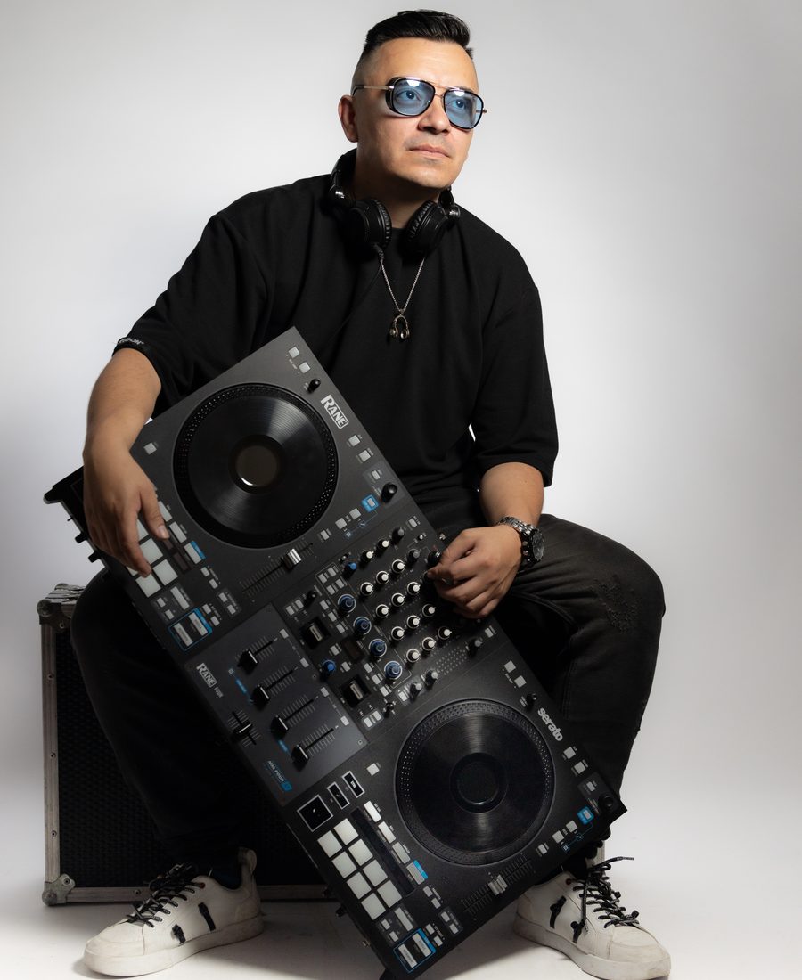 DJ Leonardo Sabogal contenido para redes