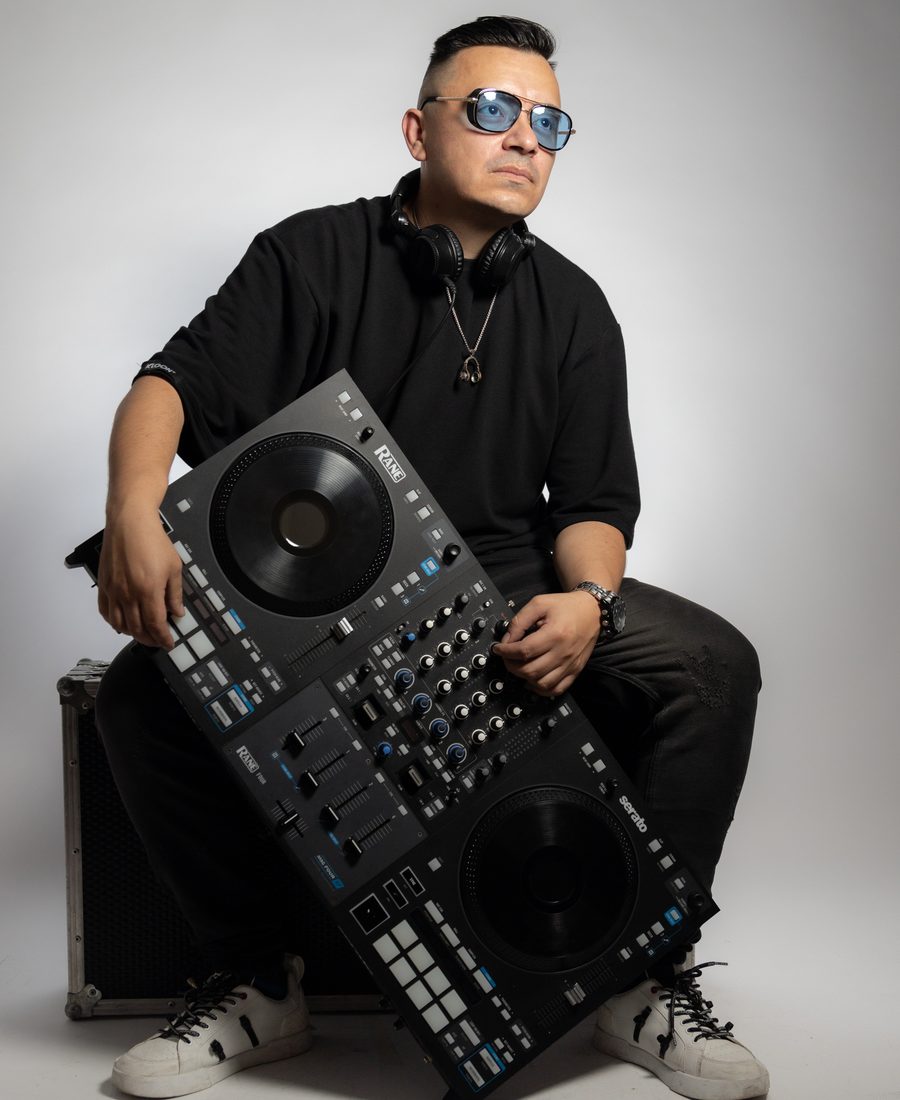 DJ Leonardo Sabogal imagen promocional